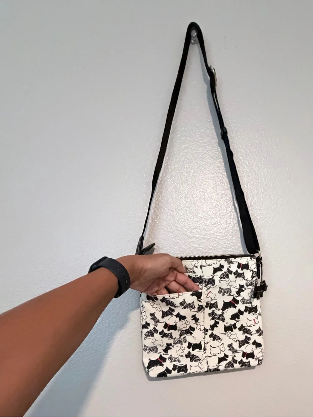 RADLEY LONDON Black & White Scottie Pattern Crossbody Bag